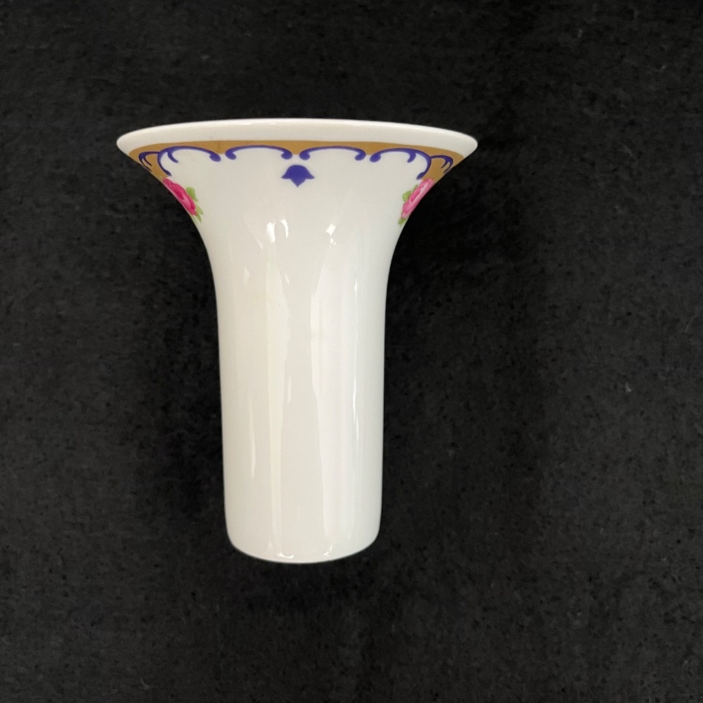 VINTAGE ROSENTHAL CLASSIC ROSE VASE - Picture 2 of 4